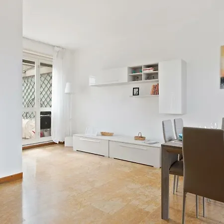 Italianway - Corso Lodi 47 * Milan